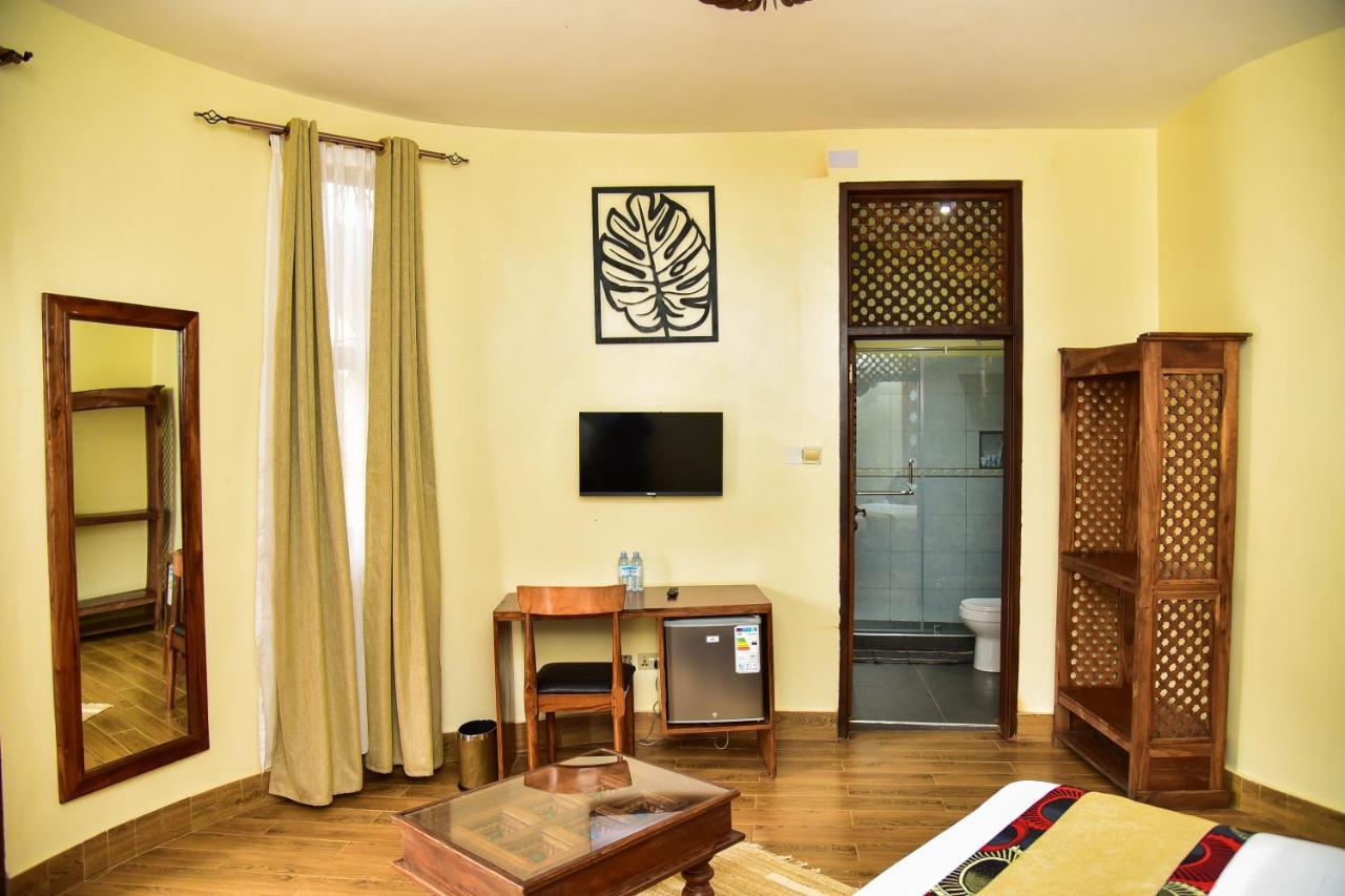 Forest Park Resort Buloba Exterior photo