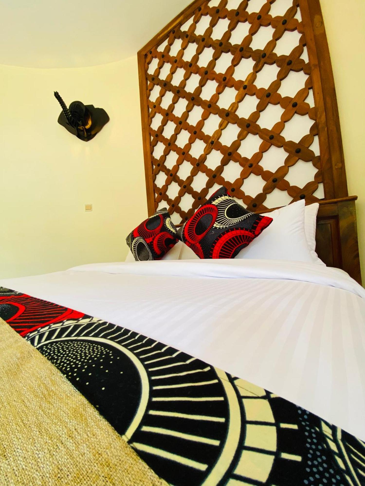 Forest Park Resort Buloba Exterior photo
