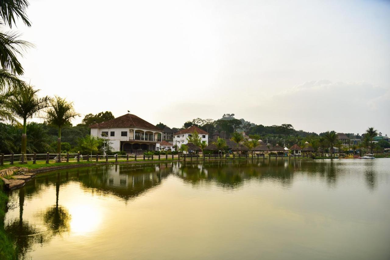 Forest Park Resort Buloba Exterior photo
